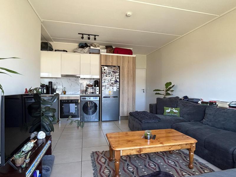 To Let 1 Bedroom Property for Rent in Sandown Western Cape